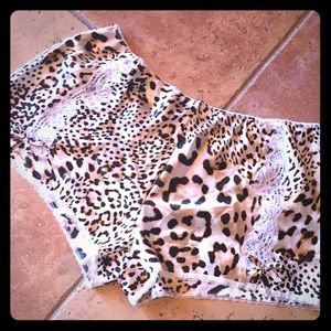 Bed shorts